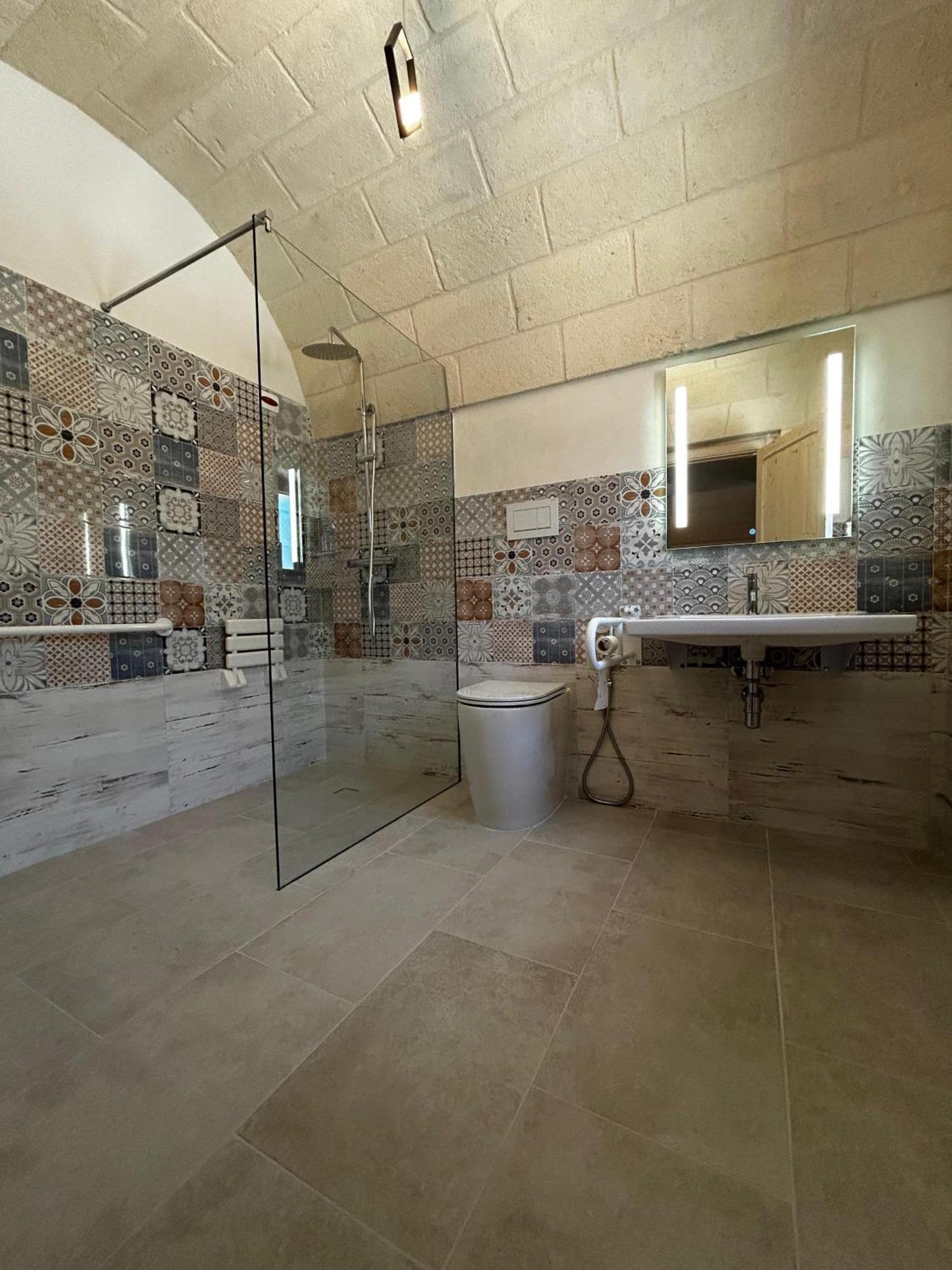 Il Trullo Di Bina Bed and Breakfast Pezze Di Greco Exteriör bild