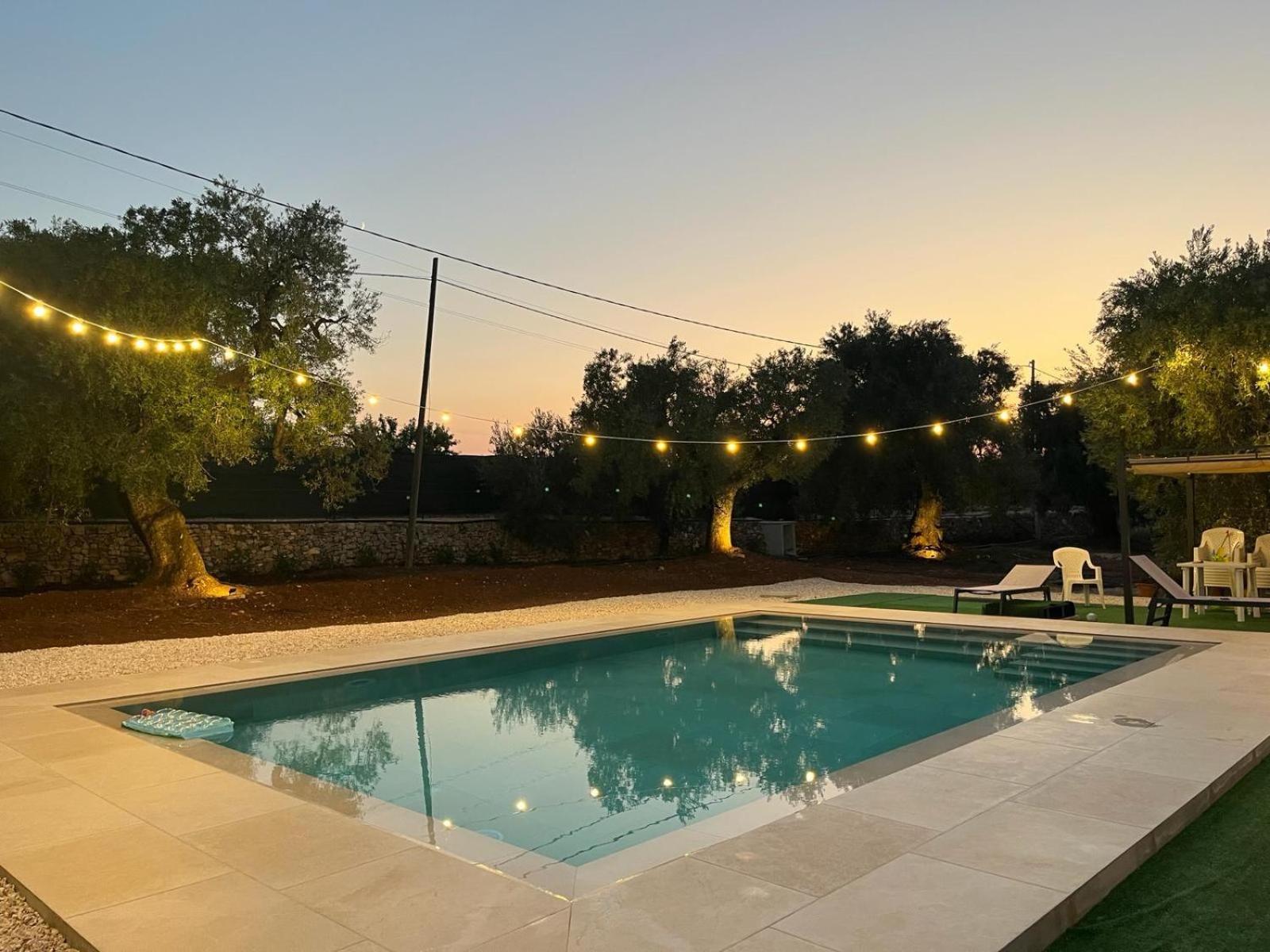 Il Trullo Di Bina Bed and Breakfast Pezze Di Greco Exteriör bild