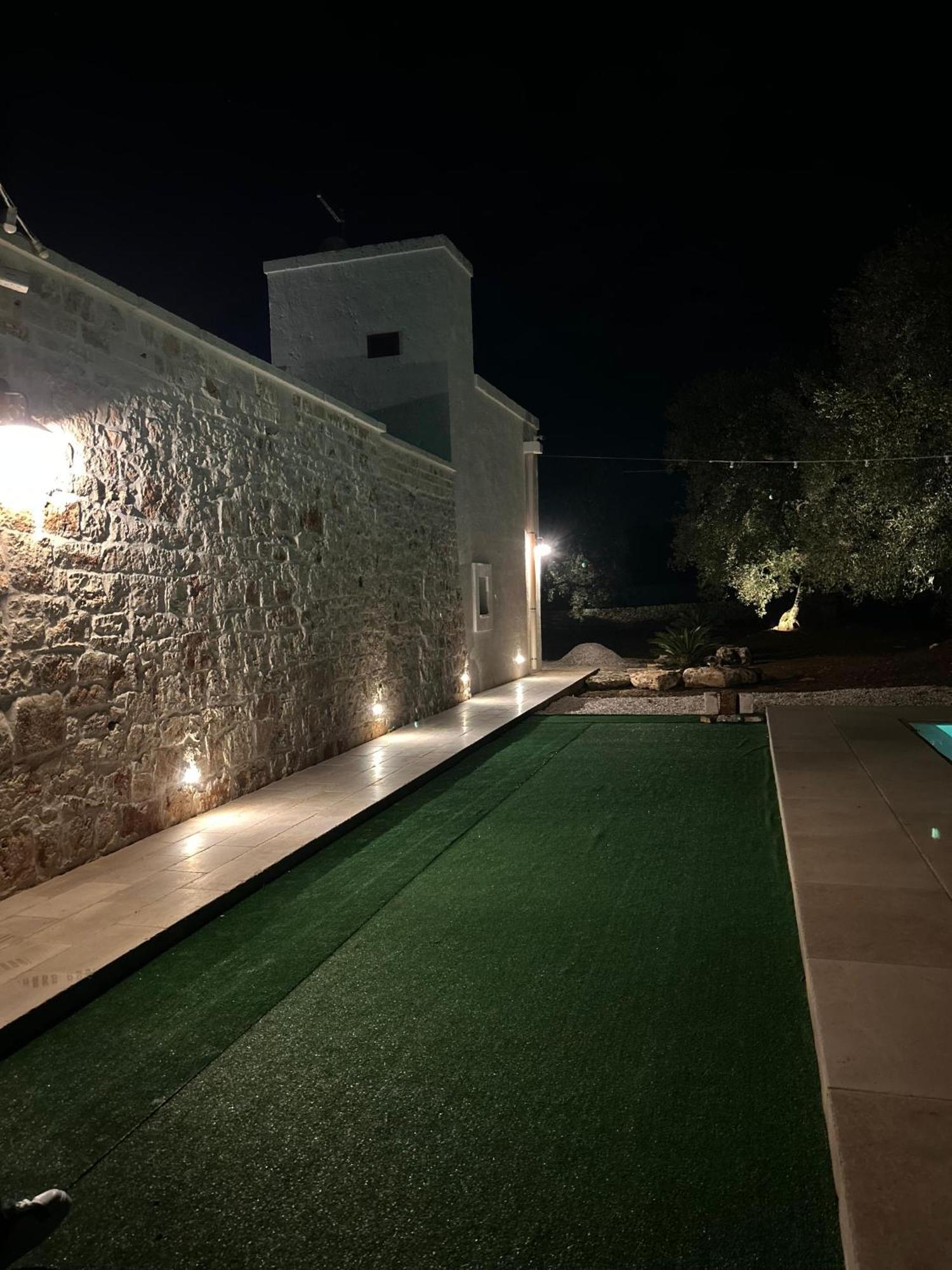 Il Trullo Di Bina Bed and Breakfast Pezze Di Greco Exteriör bild
