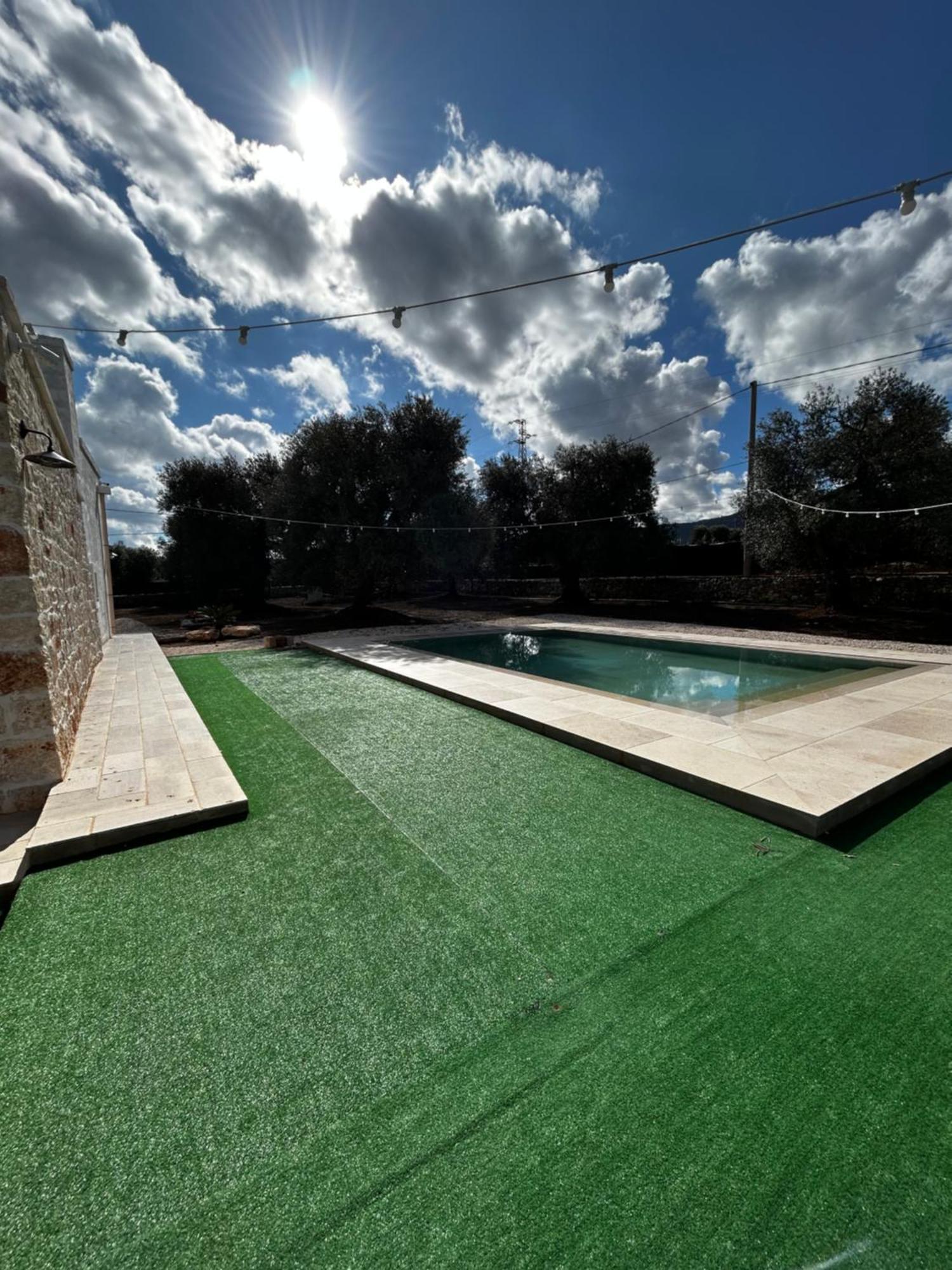 Il Trullo Di Bina Bed and Breakfast Pezze Di Greco Exteriör bild